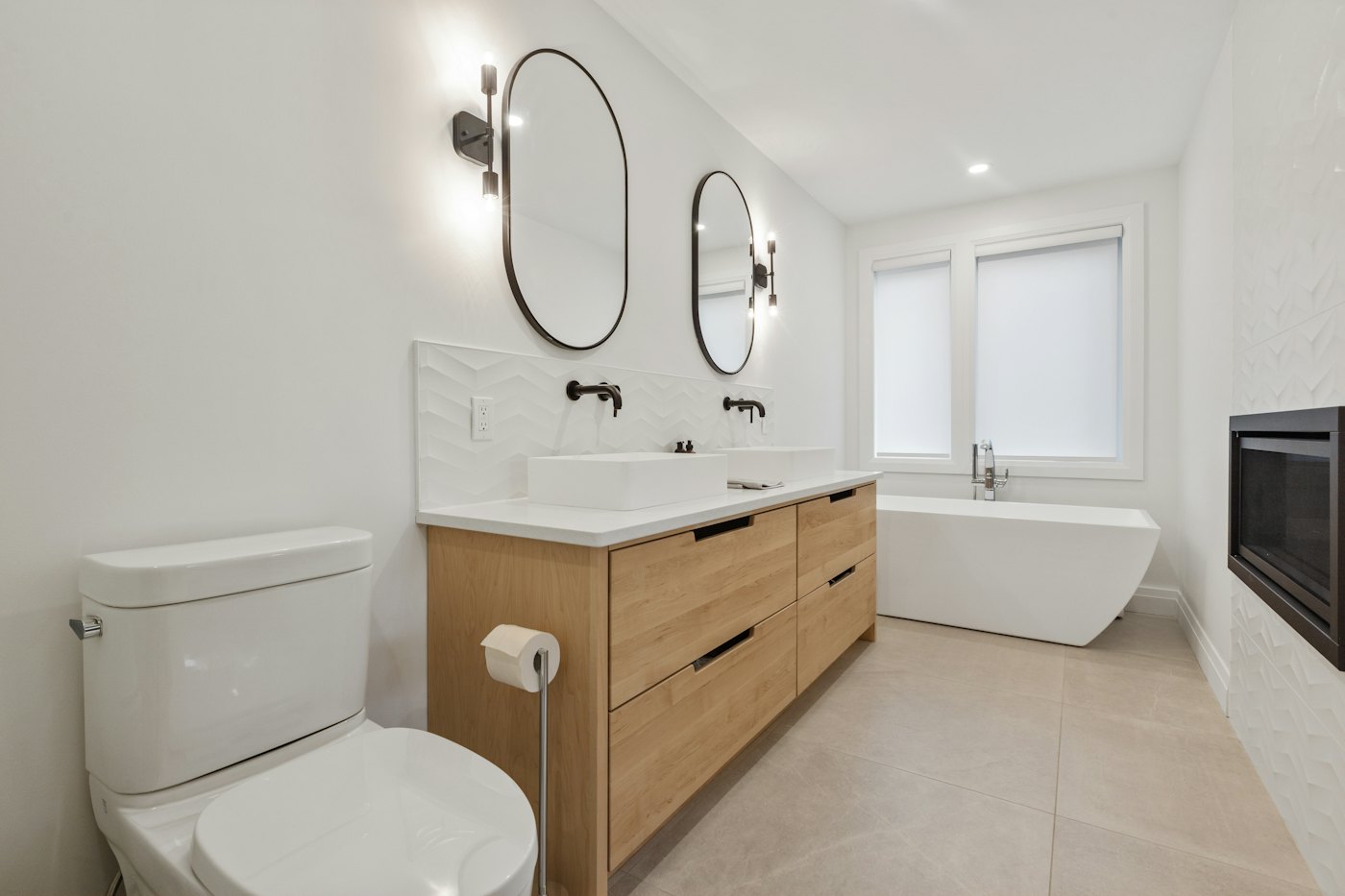 Double Vanity Bathroom – Bathrooms, Mississauga