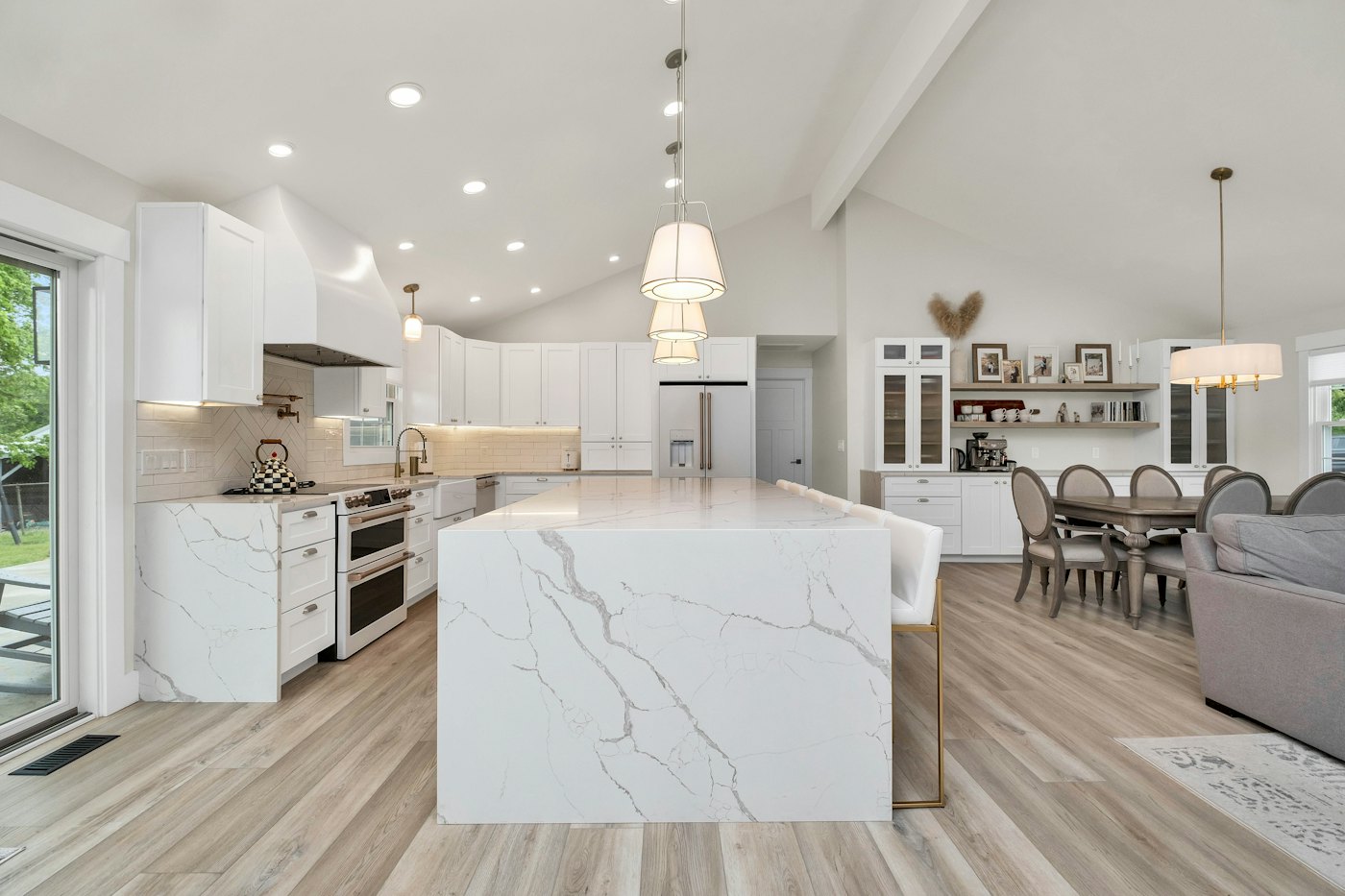 Waterfall Island Kitchen – Kitchens, Oakville